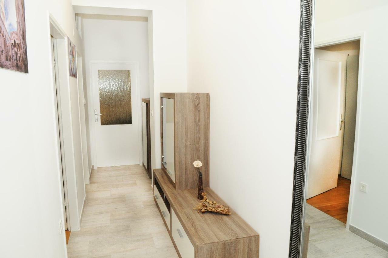 Apartman 3M With Free Parking Сплит Екстериор снимка